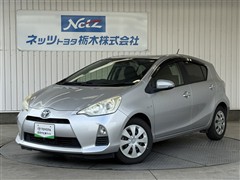 トヨタ　アクア S