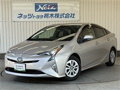 トヨタ プリウス S セーフティプラス