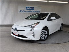 プリウス A