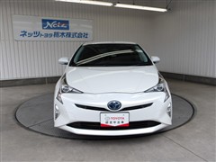 プリウス A