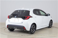 ヤリス ハイブリッド G