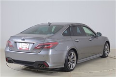 クラウン HV RS アドバンス