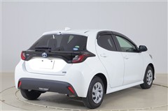 ヤリス ハイブリッド X