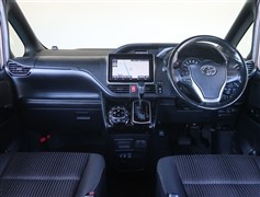 ヴォクシー ZS