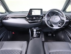 C-HR G-T モードネロ セーフテ