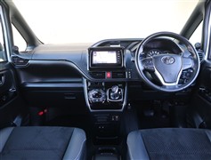 ヴォクシー HEV ZS キラメキ3