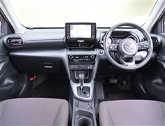 ヤリスクロス G