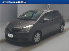 トヨタ ヴィッツ F