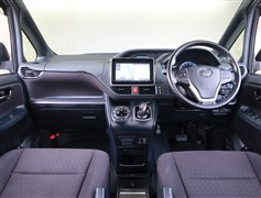 ヴォクシー ハイブリッド V