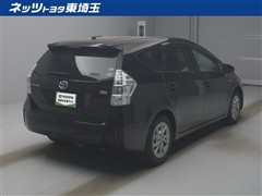 プリウスアルファ S