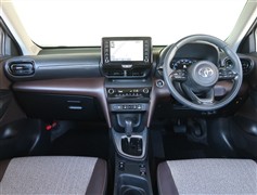 ヤリスクロス Z