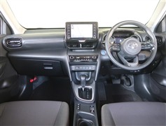 ヤリスクロス ハイブリッド G