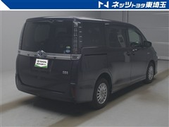 ヴォクシー ハイブリッド V