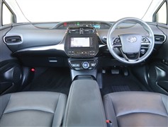 プリウス A プレミアム