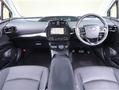 プリウス S ツーリングセレクション