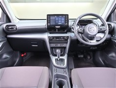 ヤリスクロス ハイブリッド G