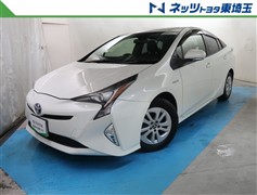 プリウス S