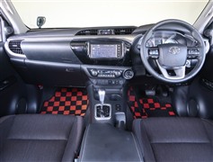 ハイラックス Z