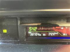 プリウスアルファ S