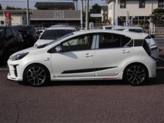 アクア G GRスポーツ 17インチ