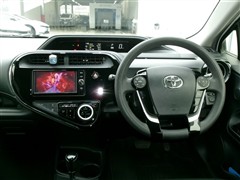 アクア S スタイルブラック