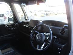 N-BOX カスタムG L ターボHS