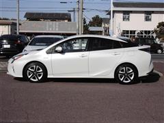 プリウス A ツーリングセレクション