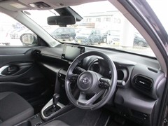 ヤリスクロス G