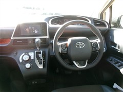 シエンタ ファンベース G クエロ