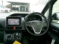 ヴォクシー ハイブリッド V