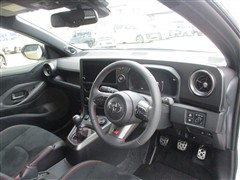 GRヤリス RZ ハイパフォーマンス