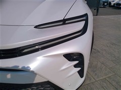 クラウン スポーツ Z (HEV)