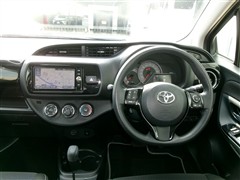 ヴィッツ F セーフティエディション