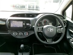 ヴィッツ F セーフティエディション