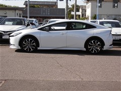 プリウスPHV Z