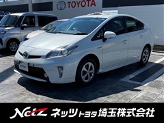 プリウス S