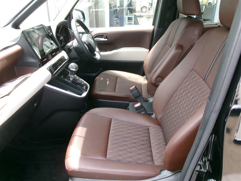 ノア Z（434026159158）の中古車 | トヨタ認定中古車 | トヨタ自動車