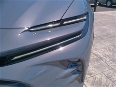 クラウン スポーツ Z