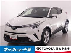 トヨタ　C-HR HV S