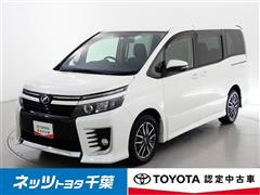 トヨタ　ヴォクシー ZS