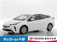 プリウス S