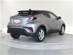 C-HR HEV S LEDパッケーシ