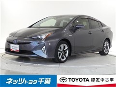 トヨタ　プリウスSツーリングセレクション