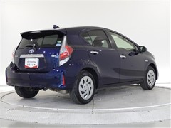 アクア S スタイルブラック