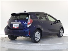 アクア Sスタイルブラック