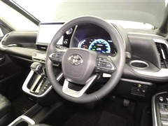 ヴォクシー HEV S-Z