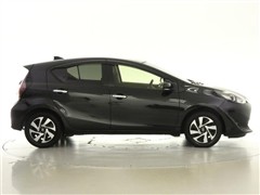 アクア S スタイルブラック