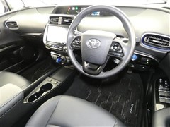 プリウス Sツーリングセレクション