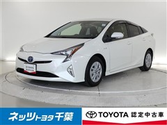 プリウス Sセーフティプラス