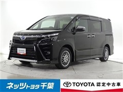 トヨタ　ヴォクシーHEV ZSキラメキ2